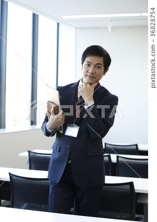 middle businessman middle businessman 36828754