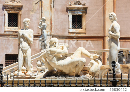 Fontana Pretoria, Palermo, Sicily, Italy 36830432