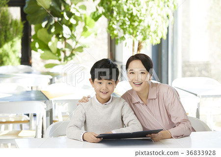 媽媽，兒子，餐廳 36833928
