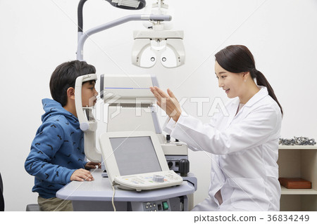 Children, ophthalmology, optician 36834249