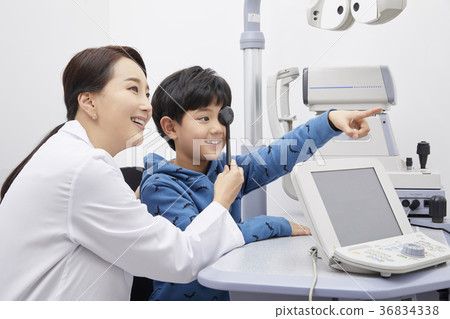 兒童,眼科,配鏡師 兒童,眼科,配鏡師 36834338