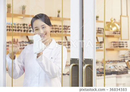 Female, optician, optician Female, optician, optician 36834383