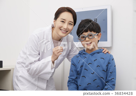 Children, ophthalmology, optician Children, ophthalmology, optician 36834428