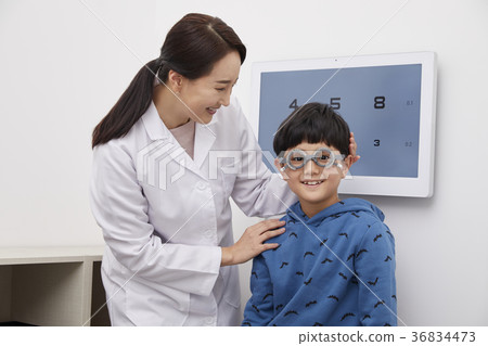 Children, ophthalmology, optician 36834473