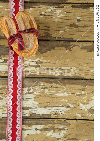Sweet food tied on lace Sweet food tied on lace 36836352