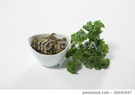 Close up of kale and bowl 36842687
