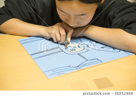 Children who print 36852989