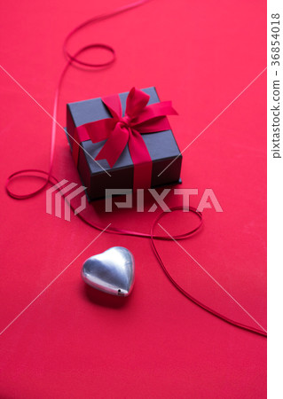 Present · Chocolate Box 36854018