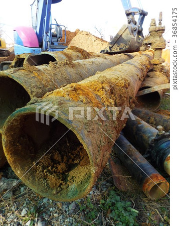 通過配水管的抗震結構去除了它 通過配水管的抗震結構去除了它 36854175