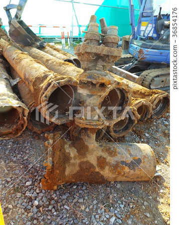 It was removed by earthquake resistance construction of water distribution pipe 36854176