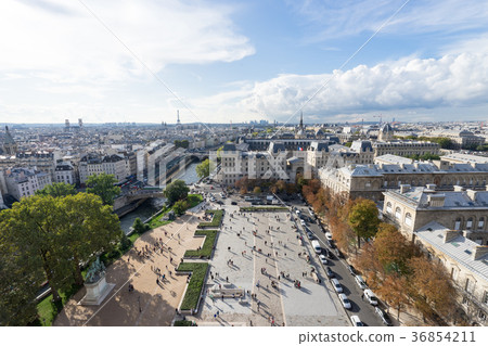 Landscape of the city of Paris seen from Notre Dame Cathedral 36854211