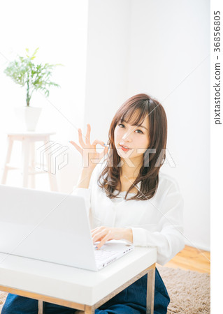 一個好的跡象的女人 一個好的跡象的女人 36856805