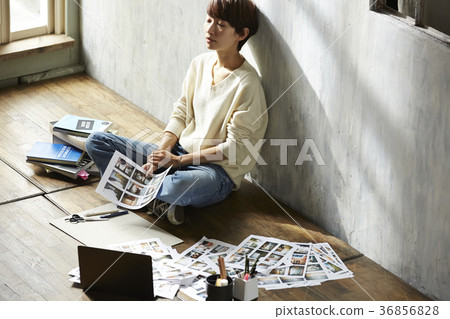 Freelance woman image 36856828