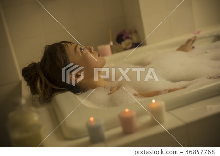 優雅的洗澡時間 36857768