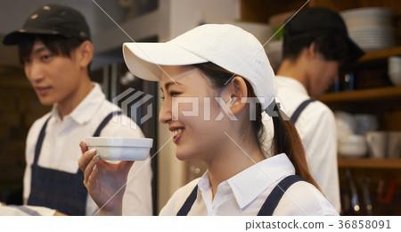 Cafe staff preparation spice Cafe staff preparation spice 36858091