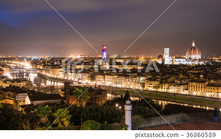 佛羅倫薩大教堂和城市 36860589