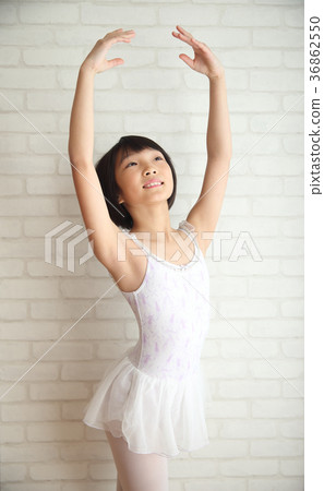 Children practicing ballet Children practicing ballet 36862550