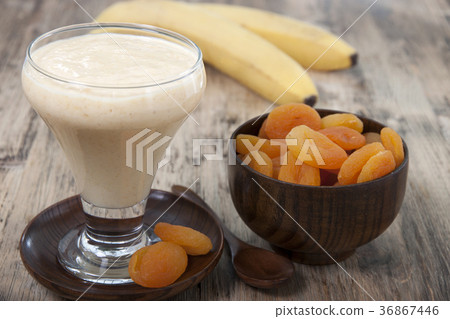 Smoothies of dried apricots and bananas Smoothies of dried apricots and bananas 36867446
