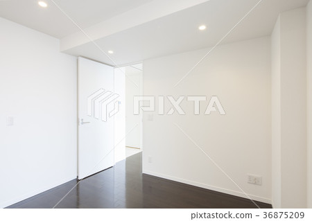 Mansion room 36875209