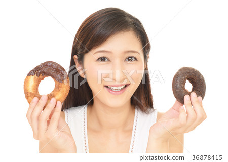 吃甜食的女人 36878415