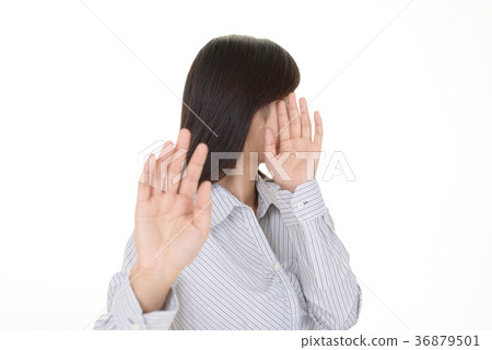 Rejecting women Rejecting women 36879501