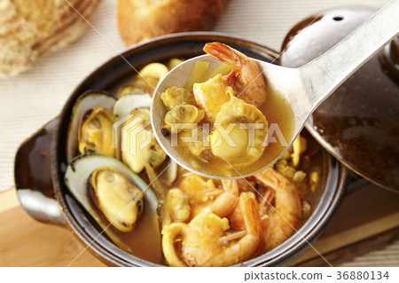 bouillabaisse 36880134