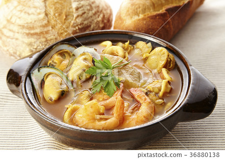 bouillabaisse 36880138