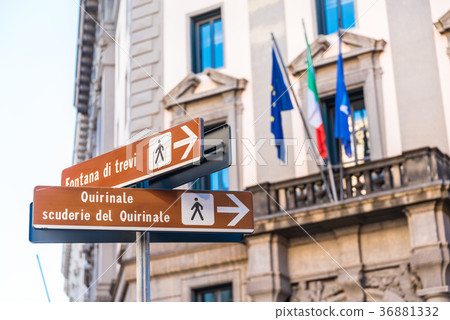 Rome Trevi Fountain Information Sign 36881332