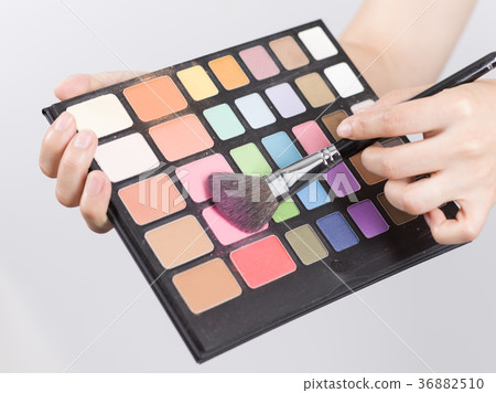 有構成調色板的女性手 有構成調色板的女性手 36882510