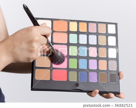 有構成調色板的女性手 有構成調色板的女性手 36882521
