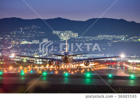 從Chirikawa Banke的伊丹機場日落 從Chirikawa Banke的伊丹機場日落 36885593