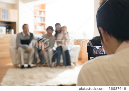 Family group photo 36887646