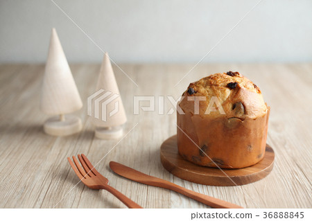 Panettone italian cake table Panettone italian cake table 36888845