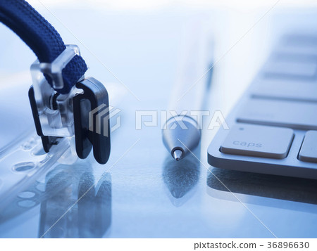 Business image · keyboard · ID card 36896630