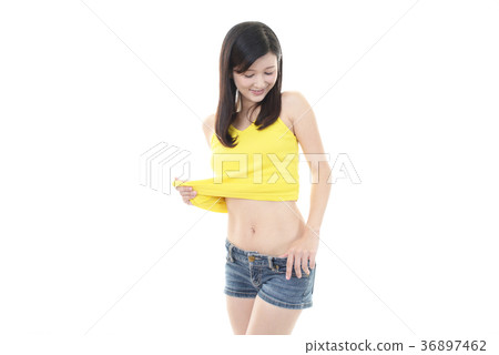 A woman who succeeded in dieting 36897462