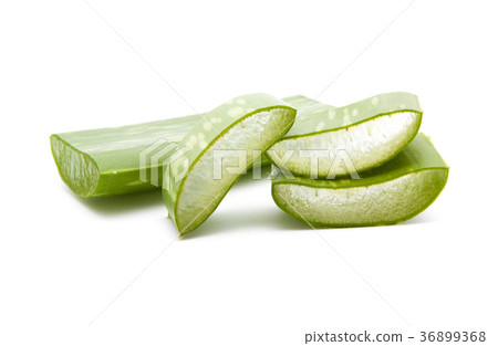 Aloe vera sliced isolated 36899368