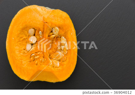 Cut pumpkin 36904012