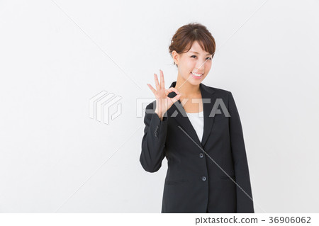 Smiley female business Smiley female business 36906062
