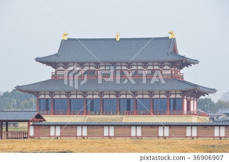 "Primary major pole stand (restoration)" (Heijo Palace / Nara city, Nara prefecture) of Heijo Palace "Primary major pole stand (restoration)" (Heijo Palace / Nara city, Nara prefecture) of Heijo Palace 36906907