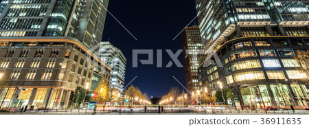 Urban scenery Tokyo Station Chuoguchi Square night view I look at Gokodori from the square Urban scenery Tokyo Station Chuoguchi Square night view I look at Gokodori from the square 36911635