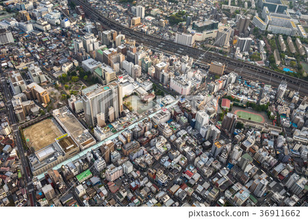 Akabane, a city of rising popularity 36911662