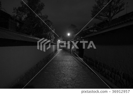 黑暗 36912957