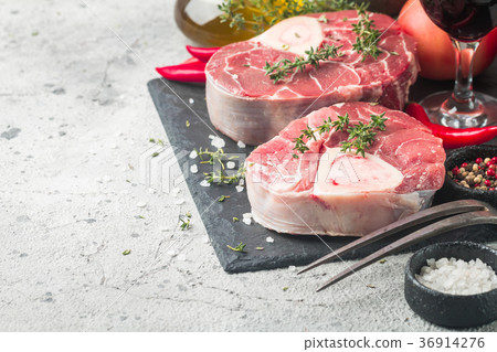 Fresh veal shank slices Fresh veal shank slices 36914276