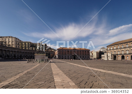 Napoli-Plebiscito Square / Piazza del Plebiscito, Napoli 36914352