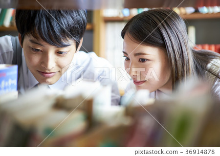 Students in the library Students in the library 36914878
