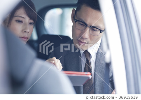 商人和女實業家汽車的 36915619