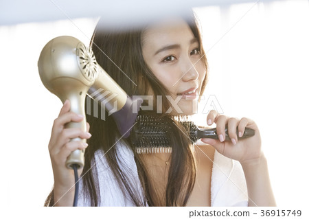 化妝的女人 36915749