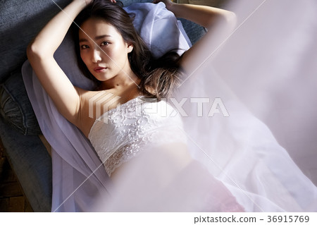 Beauty theme woman portrait Beauty theme woman portrait 36915769
