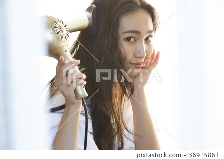 化妝的女人 36915861