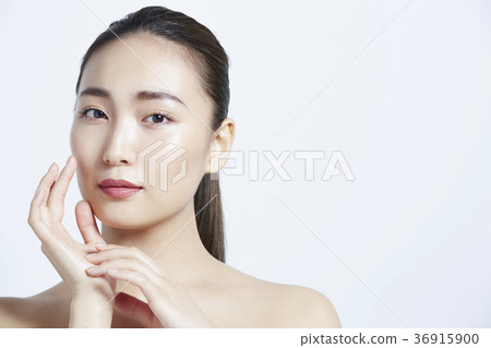 Beautiful woman beauty portrait Beautiful woman beauty portrait 36915900